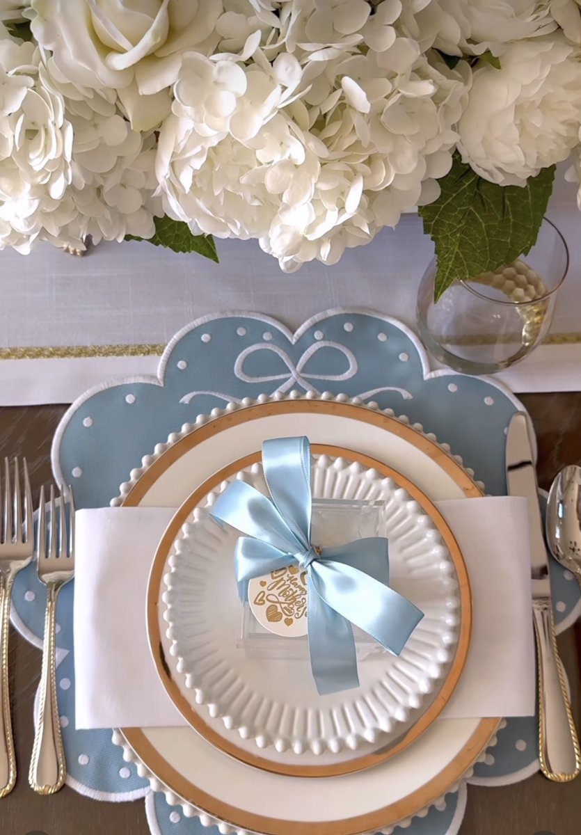 Tablescape