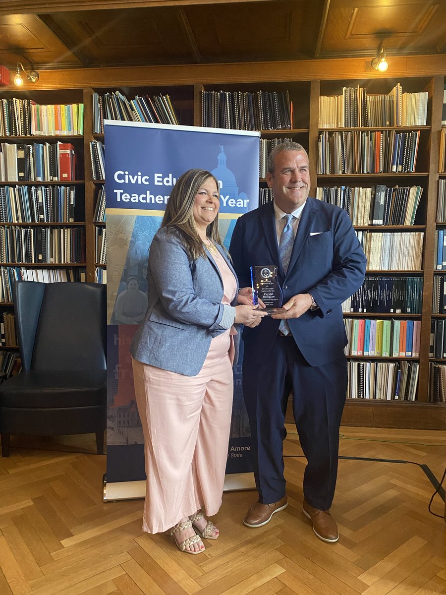 joegoho's tweet image. Congratulations NPHS Social Studies Department Chair for being recognized as “RI Civics Educator of the Year” 👏👏⁦@NPAsstSupt⁩ ⁦@MagillChristen⁩ ⁦@Pollock2022NP⁩ ⁦@GinaPicard⁩ ⁦@Bozigs⁩