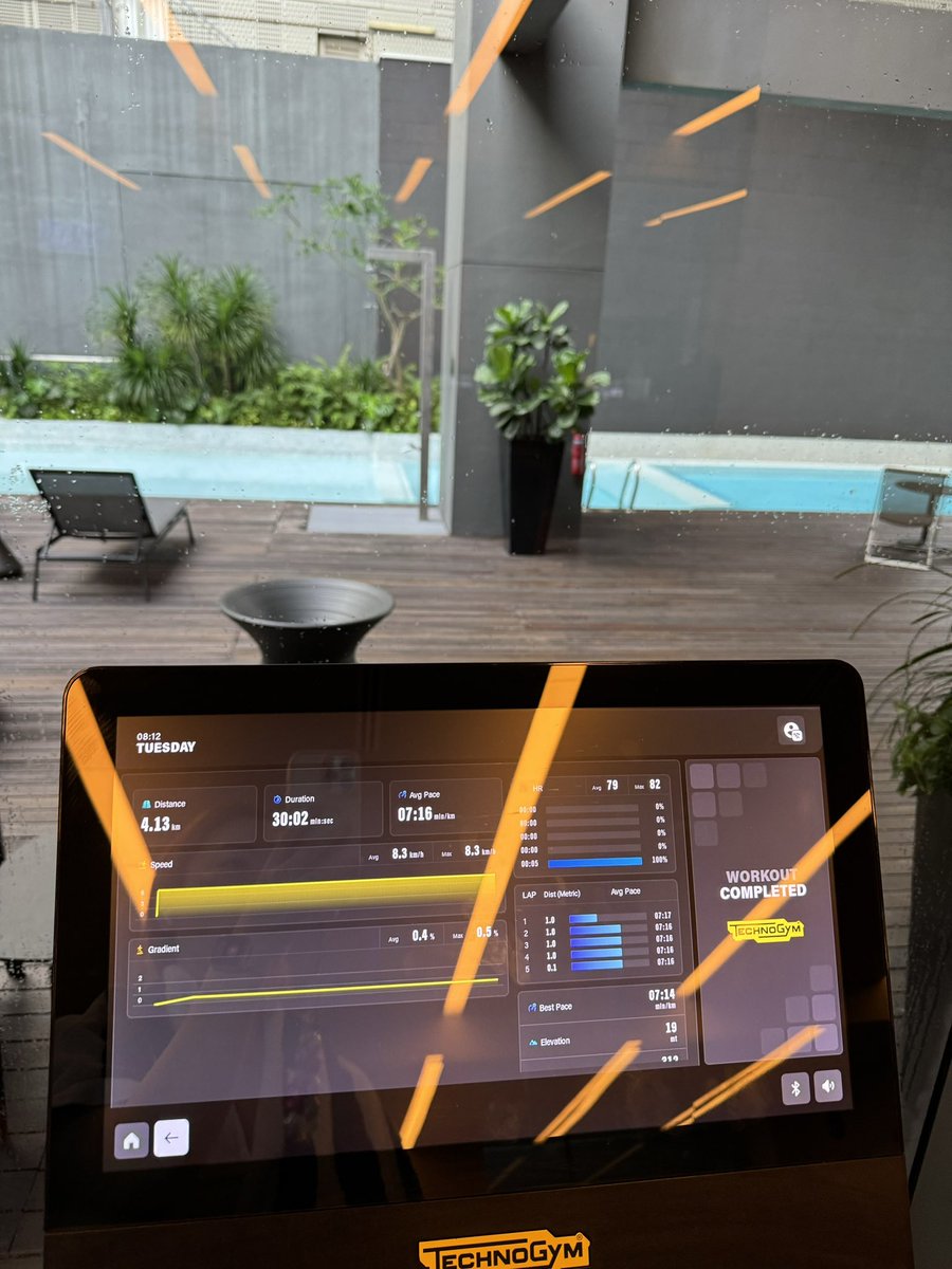 Jennifer tweet media