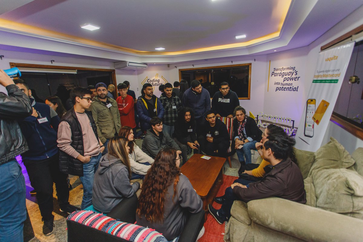 appvaquita's tweet image. Estuvimos presentes en el Speed Dating de @PenguinsTribe 🎉 

Conversamos con los participantes del #CodePRO, un programa de 8 meses en donde cada persona va a potenciar sus habilidades al máximo.

Hablamos sobre la historia de Vaquita, proyectos, nuestro equipo de desarrollo,…
