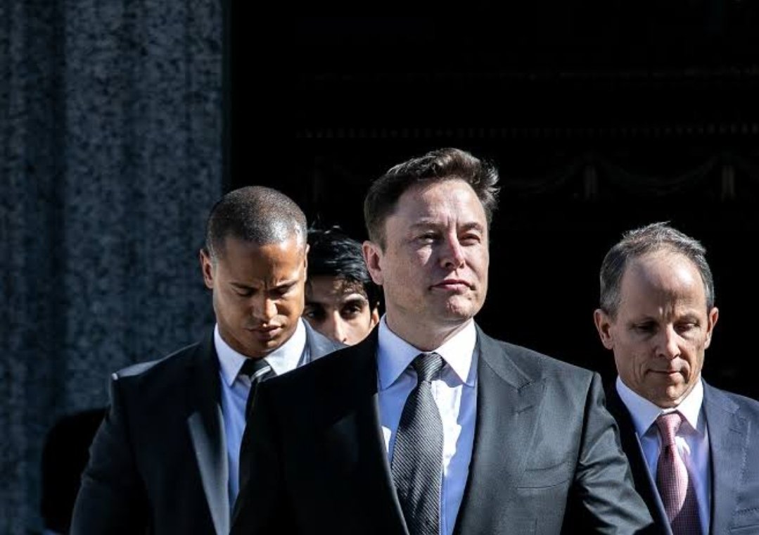 Do you agree that Musk is more presidential than the current one? 

A. YES
B. No