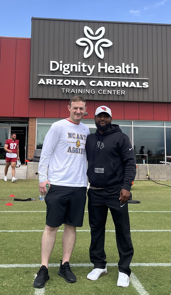 Coach Zidenberg and former DFO Jay Respass(now in operations with the Arizona Cardinals). Love to see it! #AggiePride | #Elite