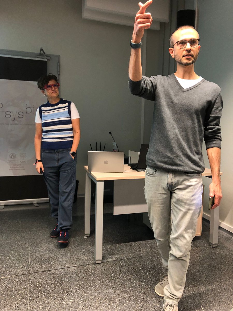 susaopina's tweet photo. Today I enjoyed visiting @i2sysbio I talk about Mip6 and its amazing role in gene expression. We still have a lot to learn! Thanks Regis for inviting me, all people for coming specially my friend, mentor and inspiring @EmiliaMatallana 💜 we also missed @anaconesa https://t.co/XKFaSIg9RB