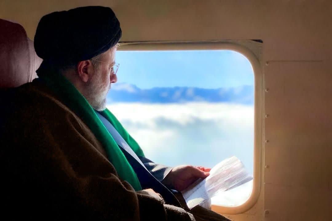 فُرْصَتْ tweet media