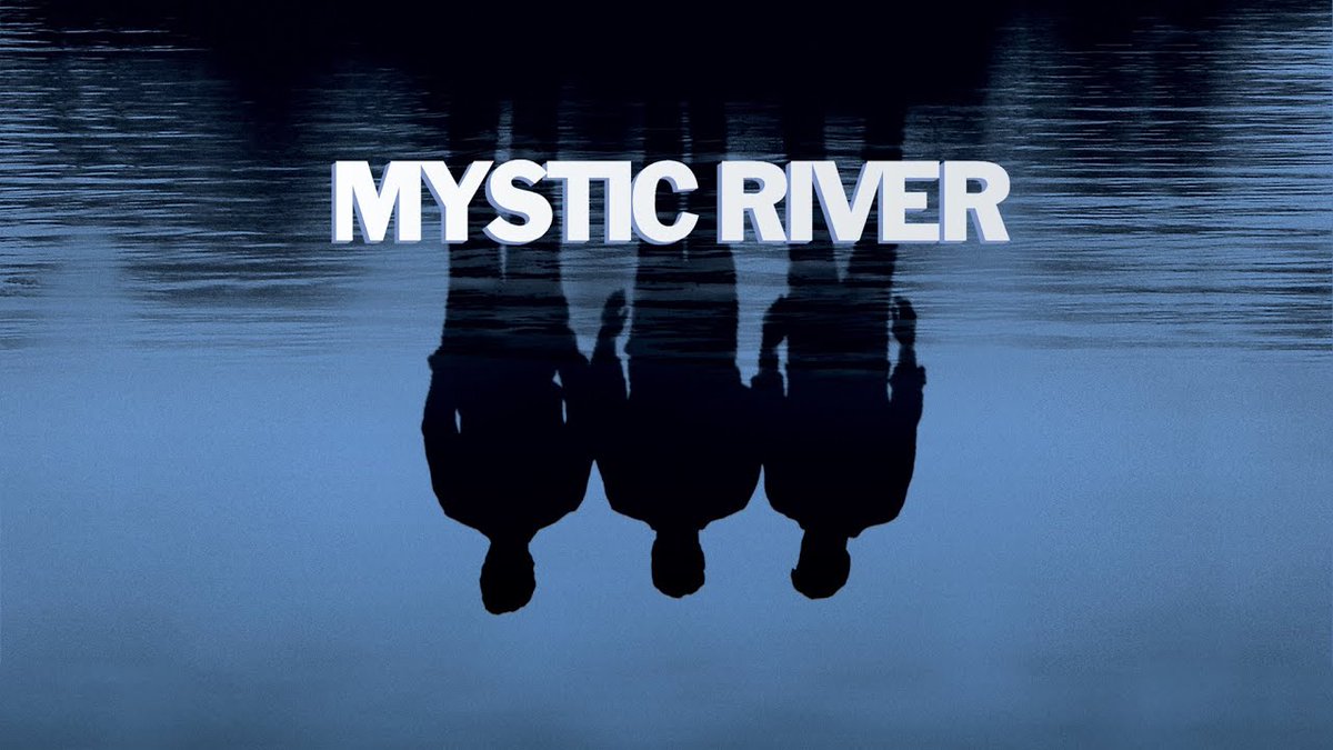 Mystic River es una de las obras maestras más indiscutibles de Clint Eastwood.

Pesimista pero a la vez lúcida, humana y al mismo tiempo cruel, explora a fondo las raíces del mal, diseccionando a sus personajes con bisturí hasta hacerles aflorar sus motivaciones más ocultas.
