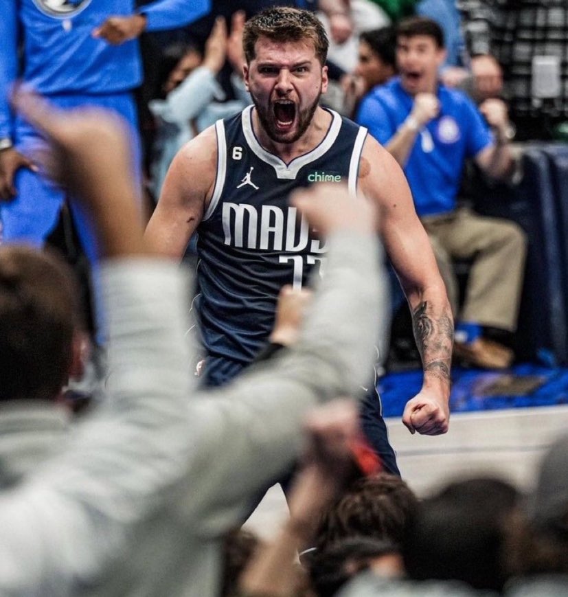 OLHEM ISSO 👀

Dallas Mavericks e Oklahoma City Thunder terminaram EMPATADOS nos pontos totais de sua série 

636-636!

Mas alguns termômetros foram MUITOS FUNDAMENTAIS para a vitória texana em seis, mesmo em um cenário de tanto equilíbrio.

Nada foi maior do que rebotes e…