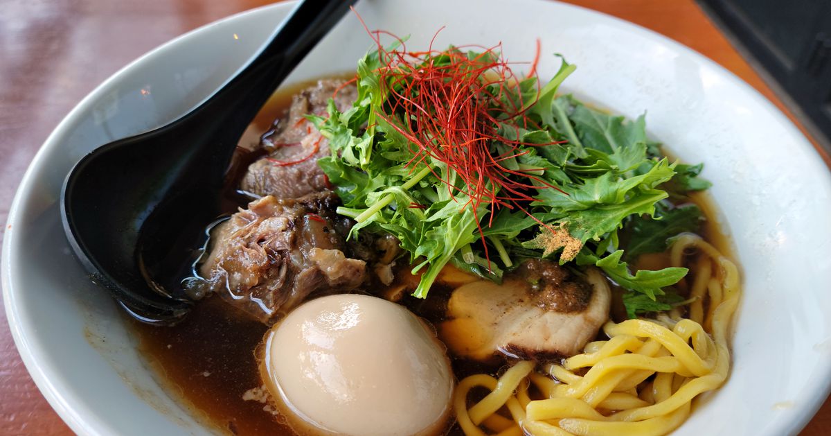 8 brilliant #ramen #restaurants in the #Seattle area zurl.co/isNw #ShariJansen #EastsideRealEstate #KW #KellerWilliams #KWEastside #KWKirkland #BellevueRealEstate