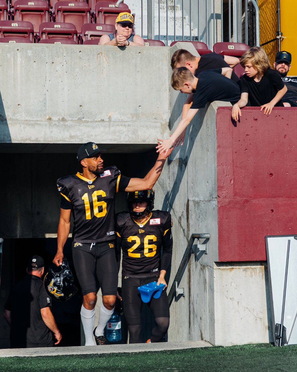 That's a wrap on Black & Gold Kickoff 2024 ✅️ Thank you to everyone who came out and supported the guys! #HamiltonProud | @carstarcanada