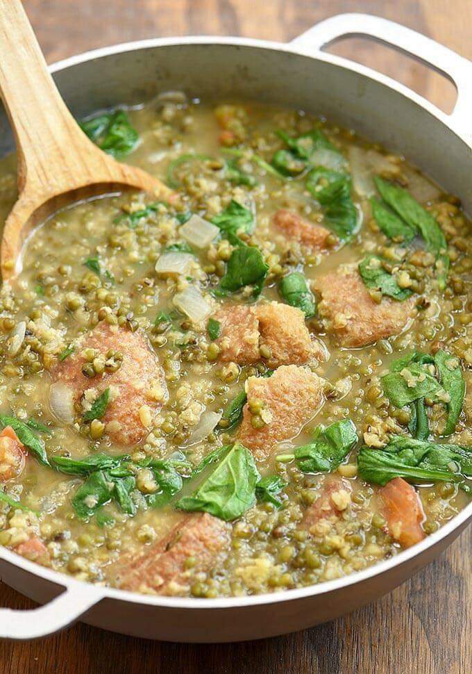po_zitive's tweet photo. Kahit ito lang please okey na ako. 

Munggo at pritong galunggong 😋🫶 https://t.co/gDUgBtBXLw