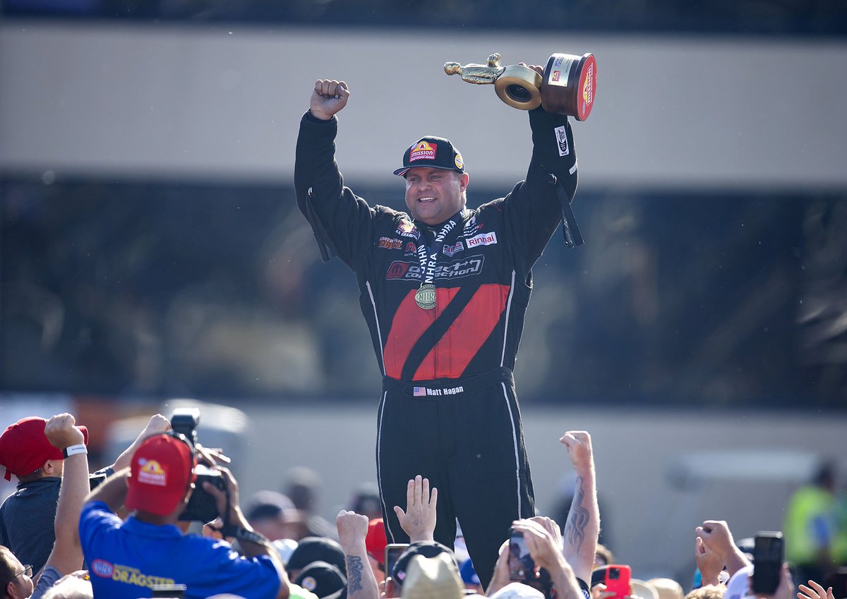 That’s 51 career wins for @MattHagan_FC and his fourth win at the #Route66Nats 🔥 #TSRnitro | #NHRA | #Dodge | @TonyStewart |