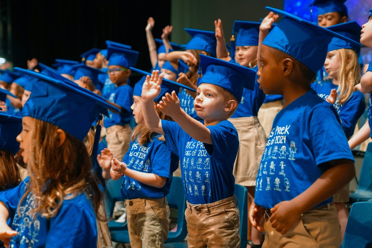 mtparanschool's tweet image. Might just be the sweetest ceremony on the MPCS campus. Thank you, preschool families, for allowing us to teach your precious children. #MPCSisFamily #MPCSClassOf2037 #PreschoolGraduation #MPCSPreschool #KindergartenBound