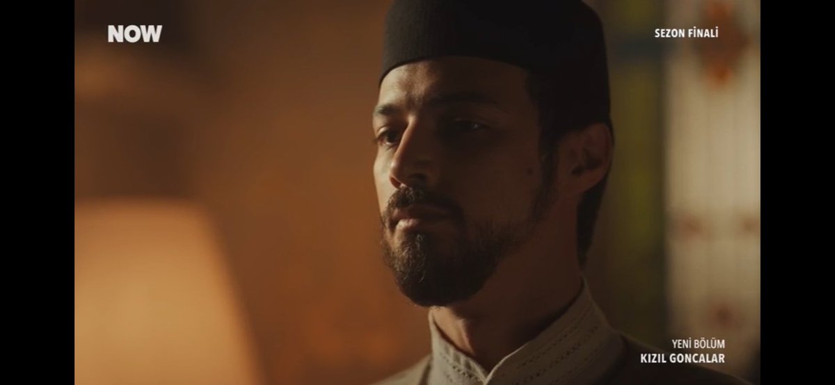 Cüneyd onu Göz bebeği saydı
O Cüneyd'i tek kalemde boşadı..

#cünzey
#kızılgoncalar