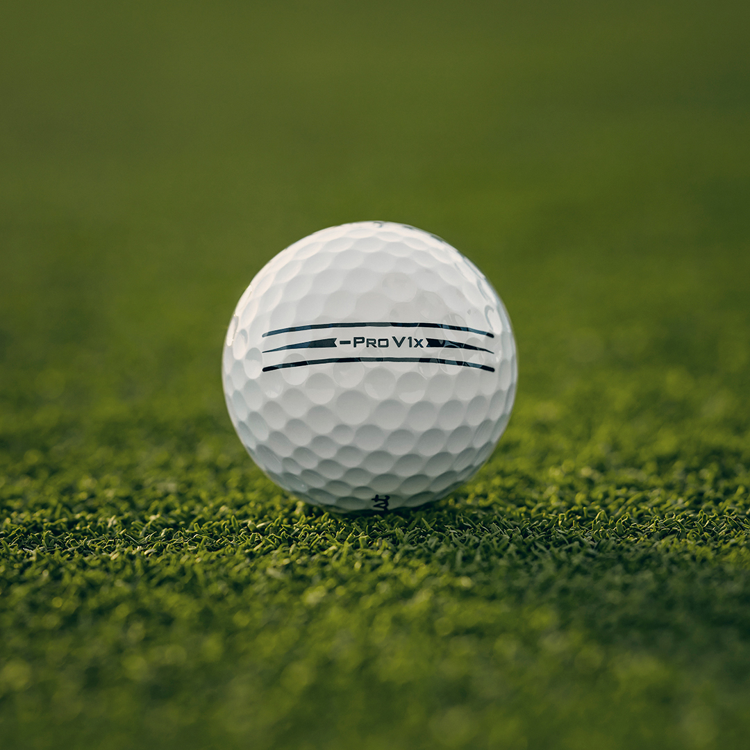 Pro V1, Pro V1x and Pro V1x Left Dash with Enhanced Alignment: Now available on Titleist.com and through Titleist golf shops. Explore our new extended alignment option — measuring over 65 percent longer than the standard Pro V1 sidestamp — designed to help golfers aim