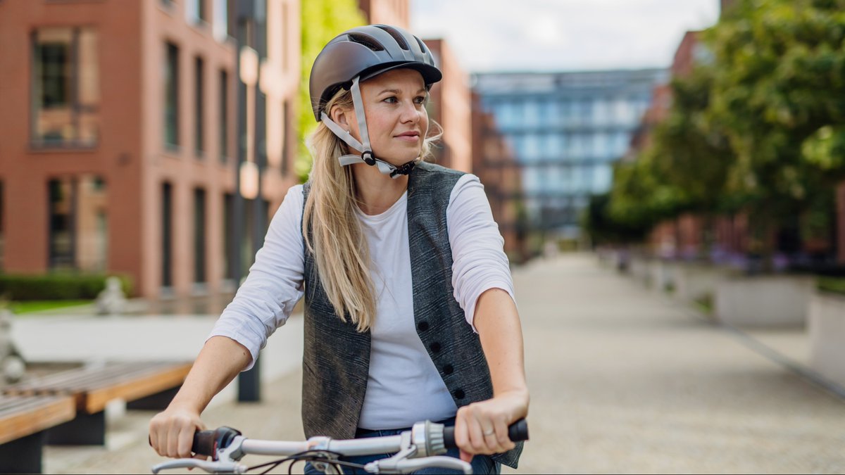 Tomorrow @ 1 pm Join Commute Smart Raleigh for our annual Bike Month webinar. This year’s topic, “Women in Cycling,” explores insights from two avid cyclists in the Raleigh community and their experiences in the cycling world as women. Signup at: raleighnc.gov/bike-month