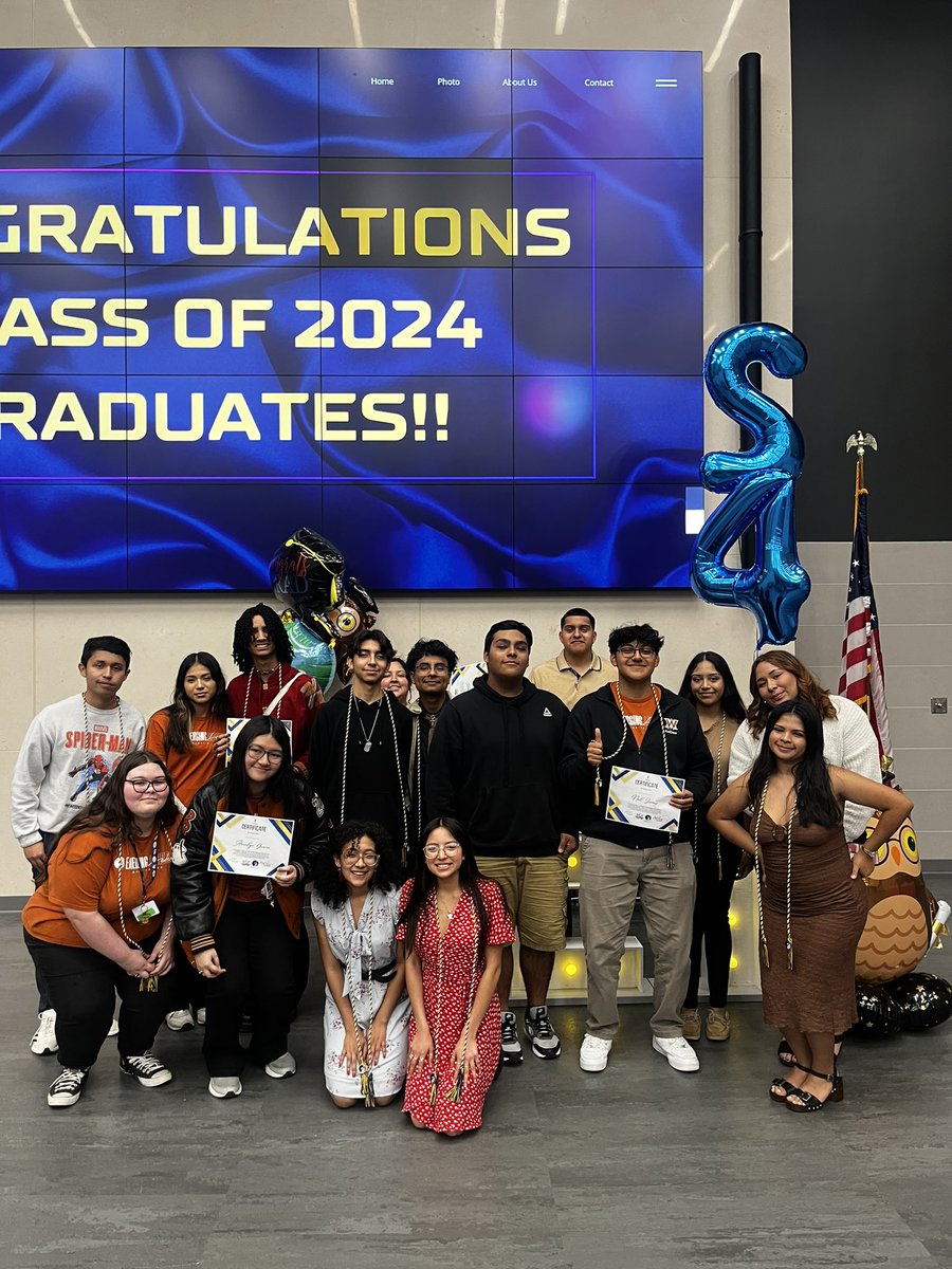 We had a wonderful time celebrating our Senior Emerging Leaders at their Senior luncheon today. What an amazing group of young people, they have left their imprint on West Mesquite High School. @westmesquitehs @mesquiteisdtx #westsidebestside #westsidestandard