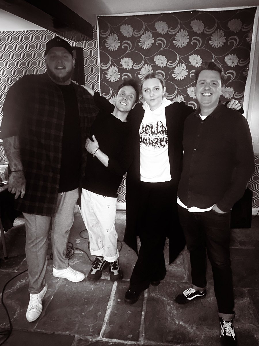 Live Now Play Later tweet media