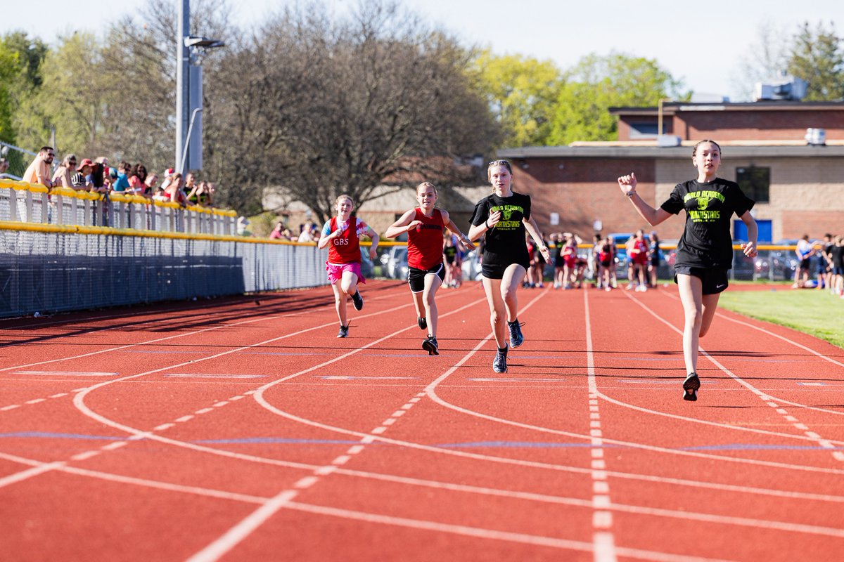 WorldAcademy_NH's tweet photo. Go World Academy Northstars!!!
Learn more about World Academy's athletic programs here: https://t.co/YSHAjmJZt2
#sports #trackandfield #middleschool #Spring https://t.co/52U7lHNnzp