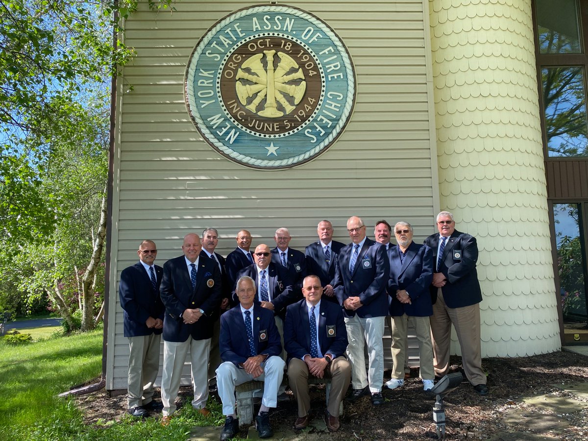 The NYSAFC board of directors met today at association headquarters in Rensselaer Co. Past Presidents Robert Kloepfer & John Sroka also attended. At the meeting, Anthony Faso & Stefano Napolitano were sworn in as directors, filling recently vacated positions. Congratulations!