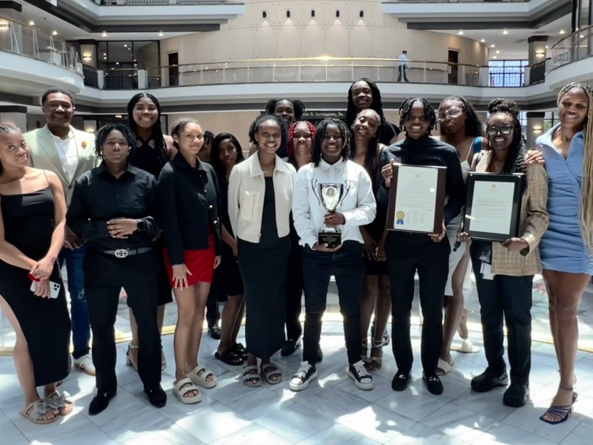 Kanita Holloway tweet media