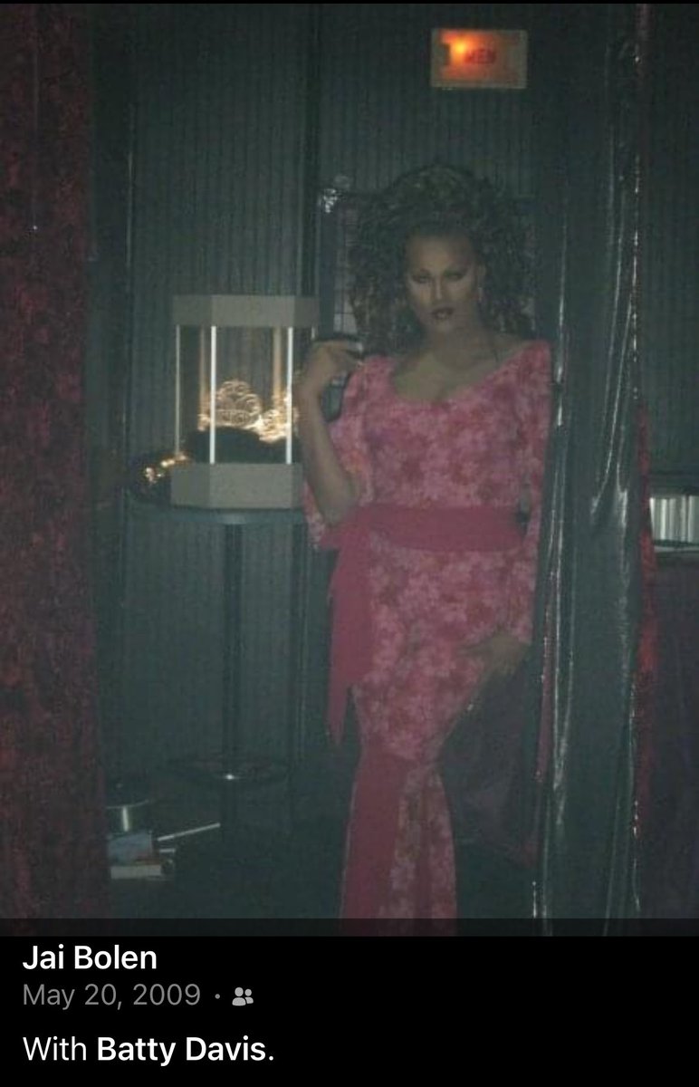 Queenbattydavis's tweet image. This picture was taken at my step down of Miss Rumors! #15YearsAgo