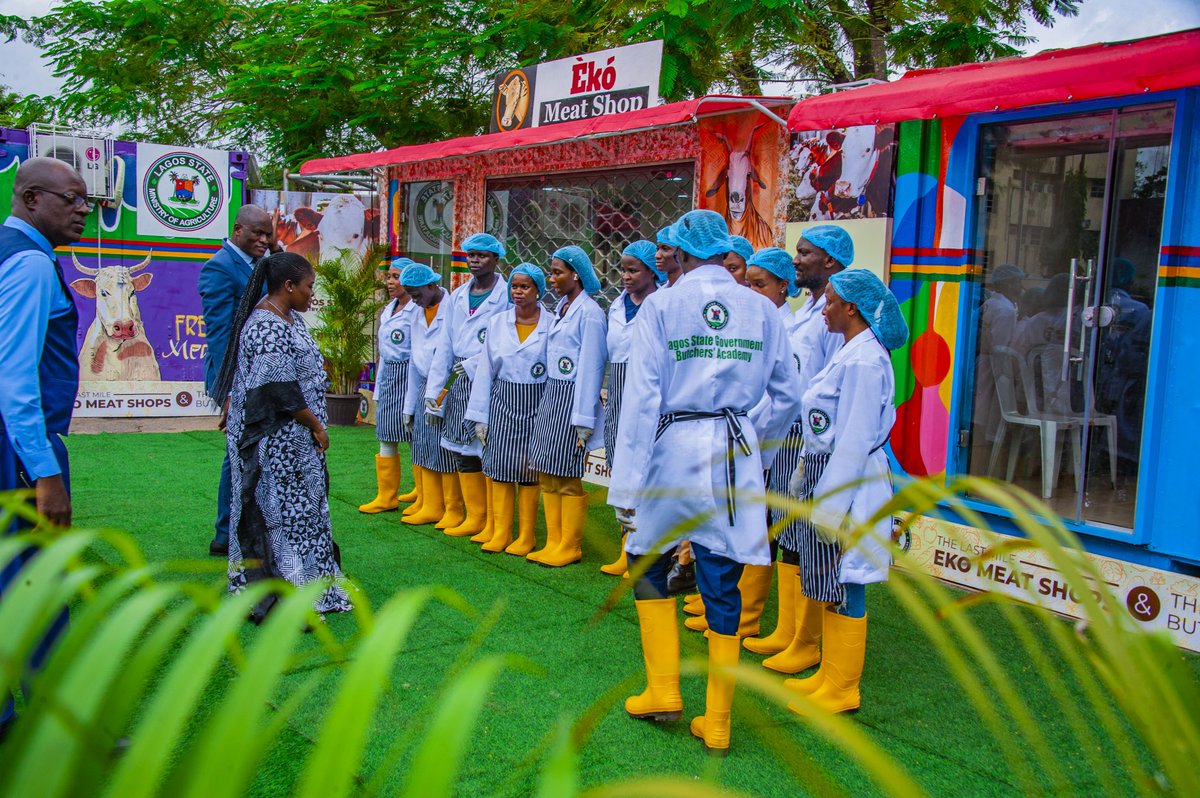 Abi_Olusanya's tweet photo. ....launch of the pilot last-mile Eko Meat shops...showcasing sanitary and hygienic display and purchase of meat - sold by weightage. Also kicking off with the Lagos State Butcher's academy - to train young men/women interested in the culinary craft of red meat.
@followlasg https://t.co/yduLVho7KC