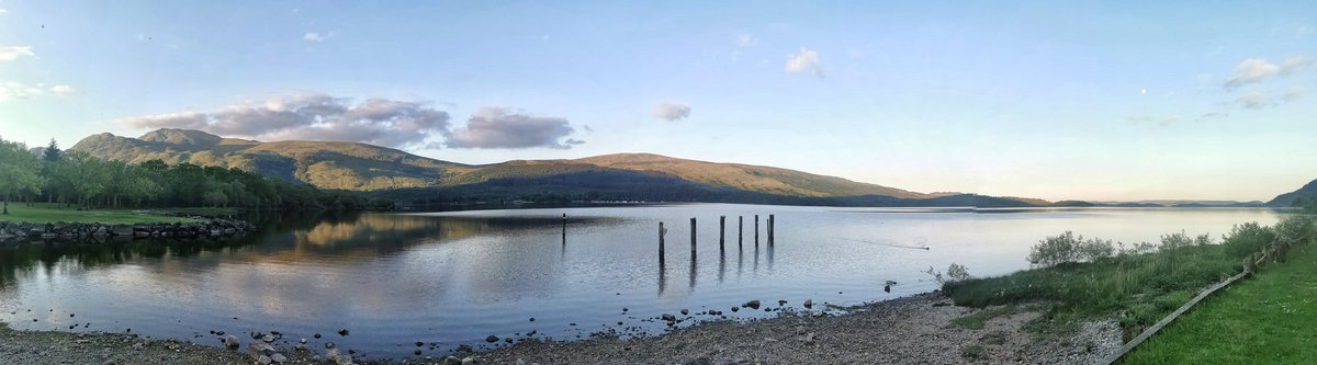 A little panoramic shot of evening light on Ben and Loch Lomond @PanoPhotos #visitscotland #LochLomond