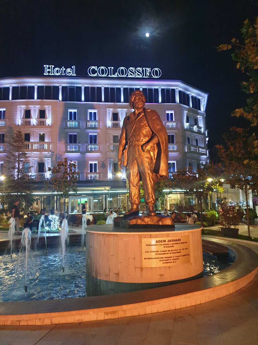 JoanaZh's tweet photo. Night walks in Tirana offer more than just exercise ...😊

#VisitAlbania🇦🇱 
#TiranaByNight 
#20Ksteps https://t.co/RixchPmD86