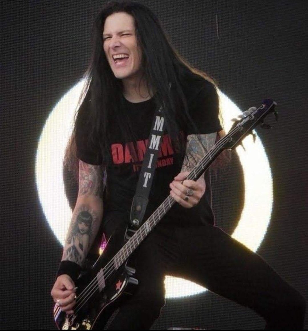 A great shot of Todd @todddammitkerns wearing a Dammit It's Monday shirt, Happy Monday ♥ Credit photo owner📷 #ToddKerns #Superstar #brilliantbassist #MusicMonday