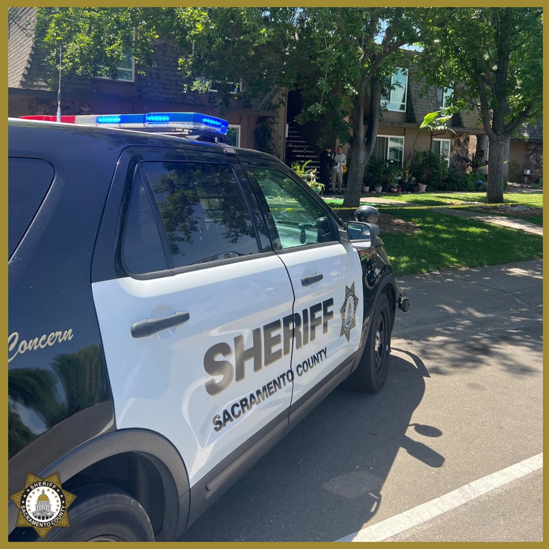 Stabbing near Rockingham Drive and Laurelhurst Drive in Rancho Cordova. Adult female victim has been transported to the hospital with life-threatening injuries; adult male suspect taken into custody by @sacsheriff Deputies and @RanchoCordovaPD Officers at the scene. Detectives en