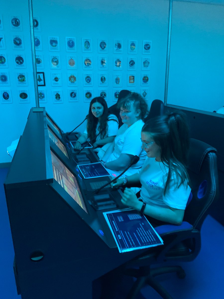 St Maurice's Science tweet media