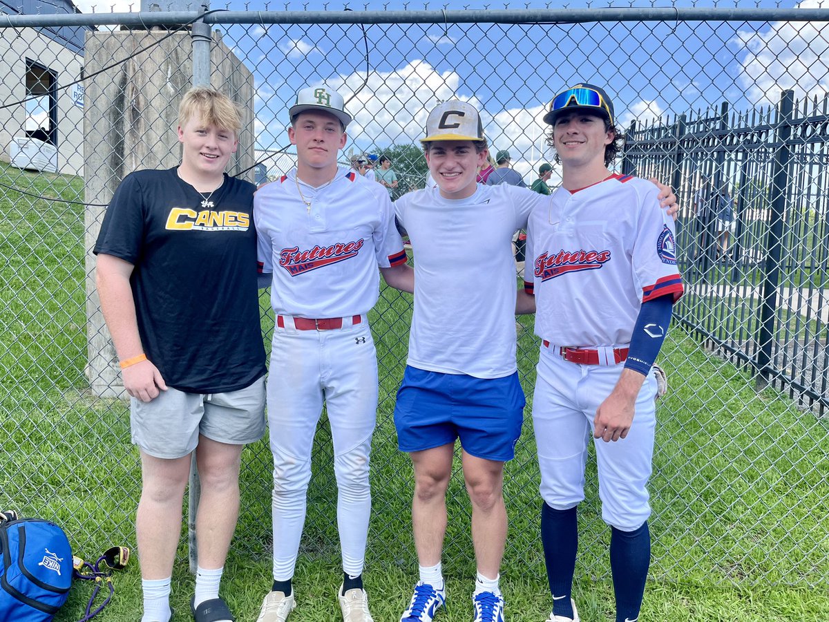 CanesMs's tweet photo. It’s always good to see familiar faces in a crowd, @_sp4k Spencer Pittman and @Jake_bailey44 Jake Bailey showing up for their teammates!  Nice job guys!  @CanesMs #CanesLife #WeB4Me https://t.co/kZmFweHDtH