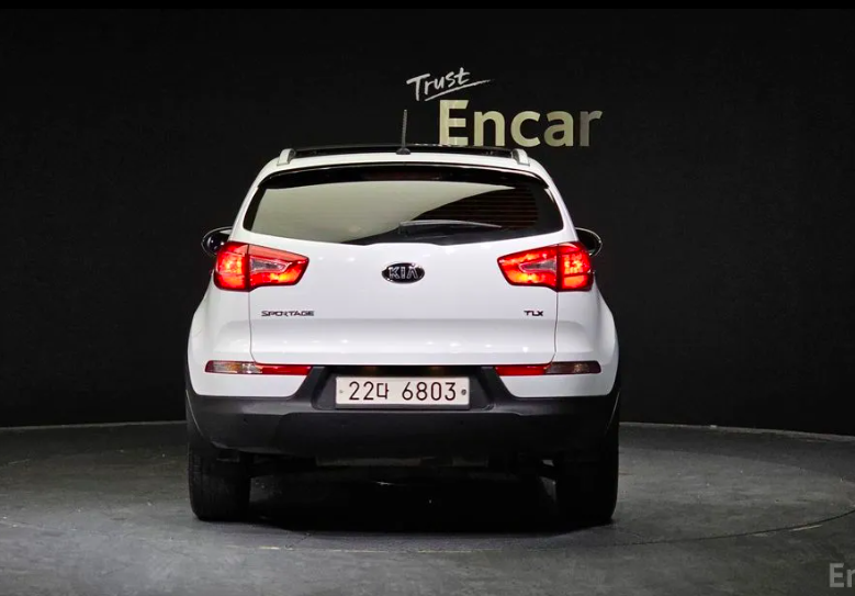 telotraigopy's tweet photo. Kia Sportage 2012 ! 🔥 

🔰  Motor Diesel 4x2
🔰  Asientos de cuero
🔰  Camara de retroceso
🔰  Techo panoramico 

📍 Costo aprox: Gs 99.500.000

📲  Reservar YA ! 

#telotraigopy
#premium
#garantia
#calidad https://t.co/oO9HpSABj8