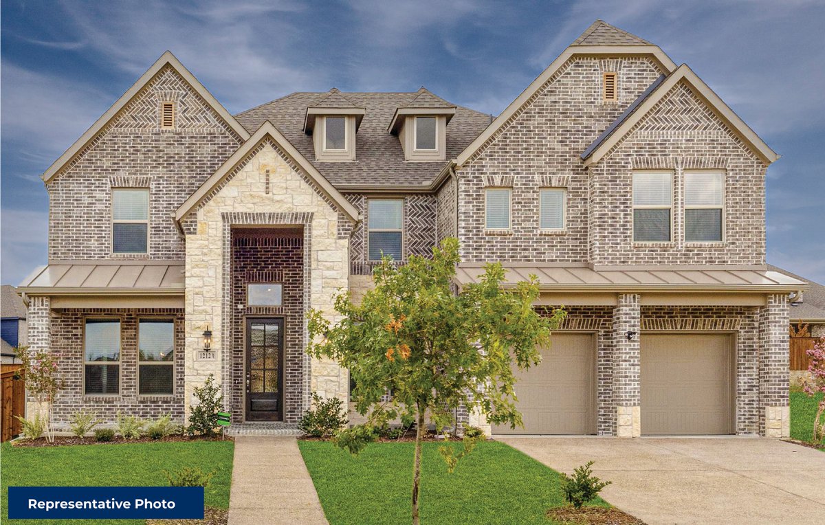 RealFirstTexas's tweet image. Calling all Cedar Hill dreamers! Brand new homes are here at Bear Creek and ready to be yours!

These beauties are hitting the market in the low $500s and will be move-in ready by June/July. Here's the enticing details:

4-5 Beds, 3-4 Baths
2-Car Garages
2182-4305 sq ft -...