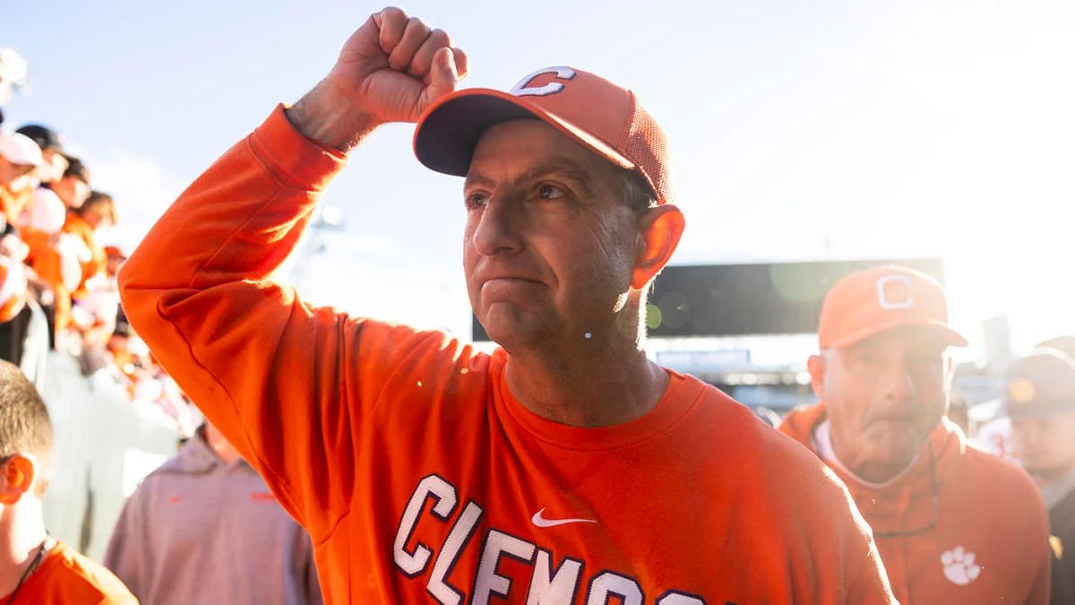“There's a perception, a narrative that gets drummed up that we stink, that we're no good because we haven't made a Final Four.” Dabo Swinney faces off against Clemson’s critics in 1-on-1 with @CBSSports. Story: cbssports.com/college-footba… Full Q&A (VIP): 247sports.com/article/1-on-1…
