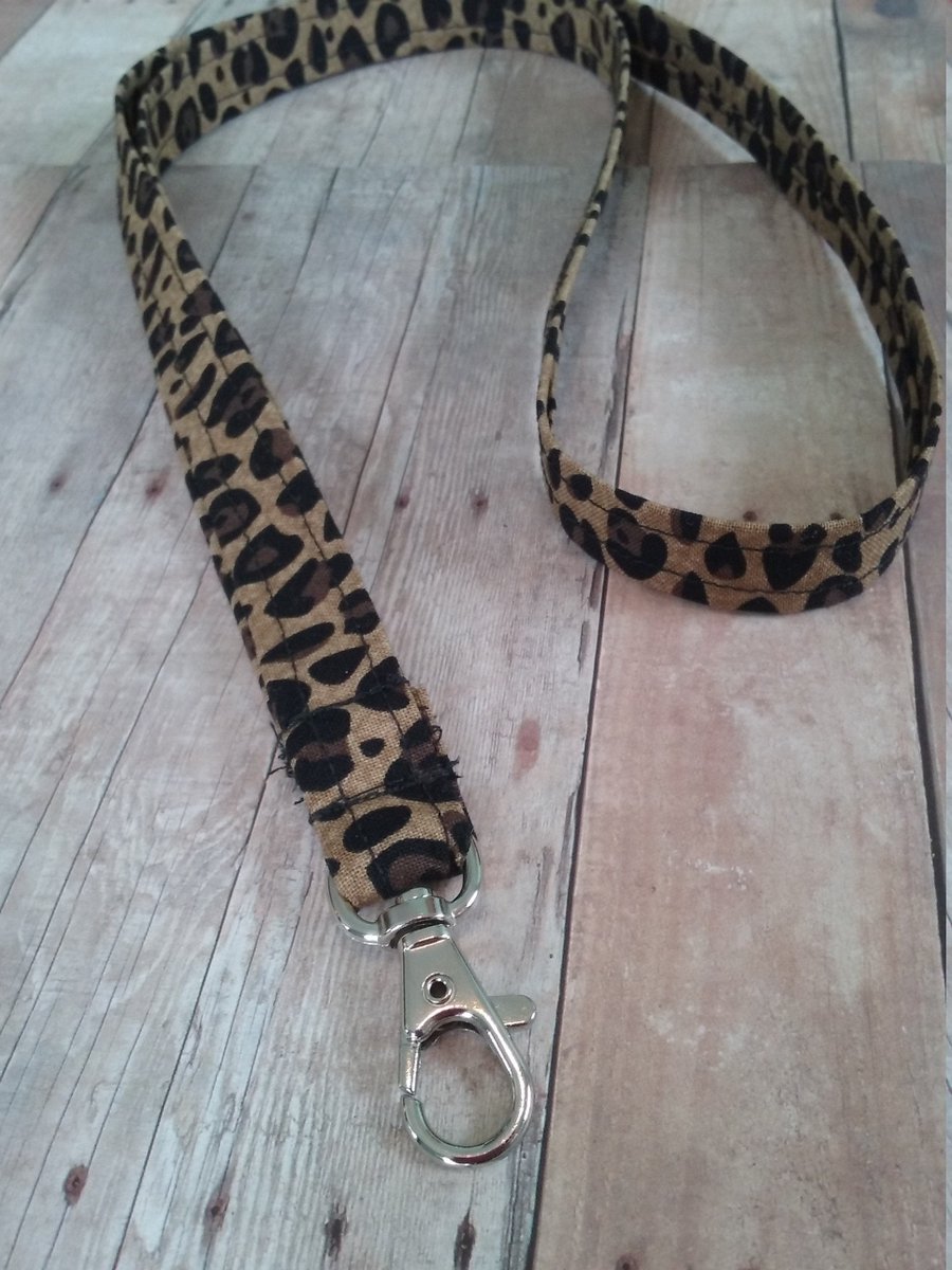 Cheetah print Lanyard,  keychain,  id badge holder, fabric lanyard, Teacher Lanyard, Work lanyard, Student gifts tuppu.net/ff8fd139 #MemorialDay #GiftsforMom #giftsunder10 #Handmadegifts #MothersDay #July4th #KingdomWorkshop #IdBadgeHolder