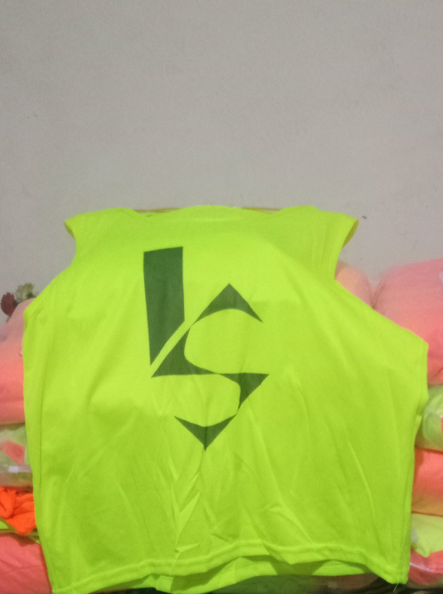 Slt swasible de la BABSONSPORT TM sont disponibles en stock , 3500frc CFA légèrement discutable passer vos commandes a partir de cet numéro WhatsApp : +237654186958