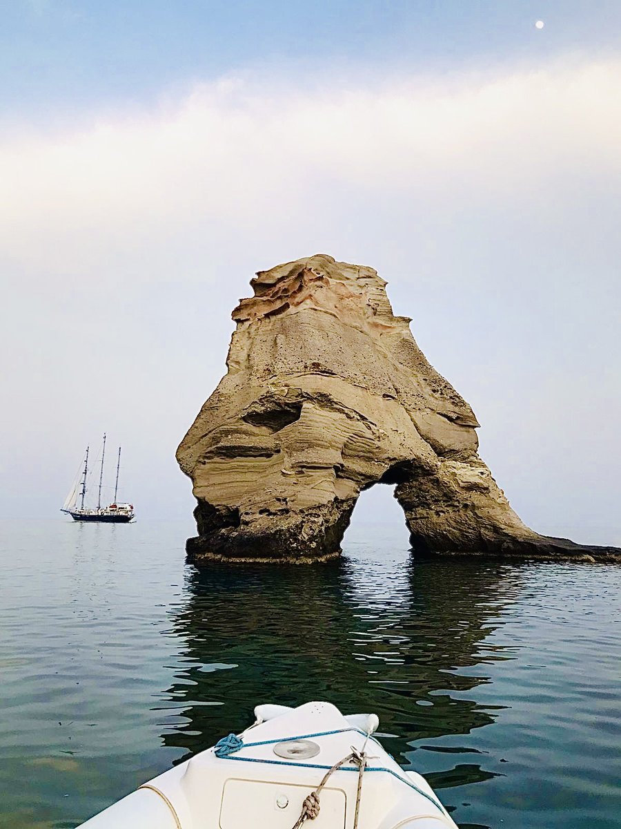 RunningOnWaves's tweet photo. Them stones like water cascades,
And sea like jades,
Try hyptonizing farers
Who seek to be amazed.

#sailingship #tallship #luxurycruises #smallshipcruises #yachtlifestyle #yachtholiday #romantictravel #dreamsailing #truesailing #luxurysailing #luxurycruises #boutiquecruises https://t.co/aohPv7qUj3