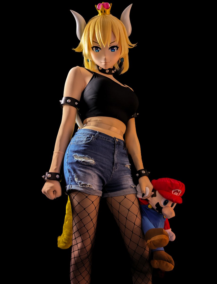 He asked for no pickles!
#クッパ姫 #着ぐるみ #kigurumi #bowsette