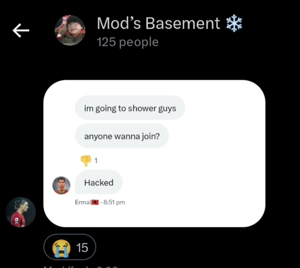 mod_basement's tweet photo. GOOD RIDDANCE!!! 

@LFC_Dirshe1 X @eRmadridista 👋😭😭

@Sofus_LFC X @LFC_Modd ☝️ 🌃 https://t.co/ecpjCodcIr