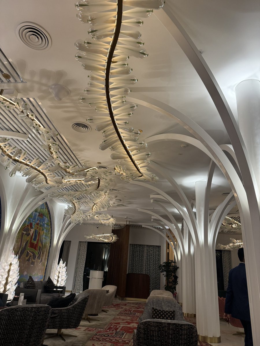 asmadhu's tweet photo. The Class of @BLRAirport T2 Terminal &amp; @airindia Lounge by 080 depicts the essence of Karnataka and make the guests feel the Maharaja Experience! 

#AirIndia #staralliancegold #shotonaiphone https://t.co/xOze8p7FPT