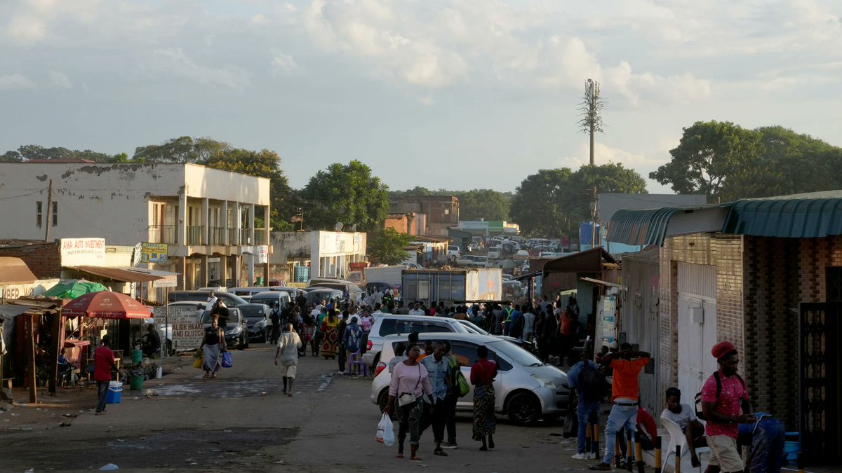 #Malawi is embracing a digital future. With enhanced connectivity, affordable devices & digital skills training, Malawian entrepreneurs are unlocking innovation & growth. IFC is committed to supporting this digital transformation journey. wrld.bg/6izc50RO6om #DigitalAfrica