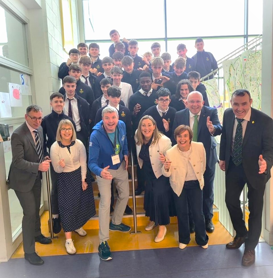 So grateful to the wonderful students & teachers at Midleton CBS secondary school who will run in @TheCorkMarathon 10km Youth Challenge on Sunday, June 2nd with the Sanctuary Runners. Showing Solidarity, Friendship and Respect with all in our community🟡 Well done lads - SOUND!