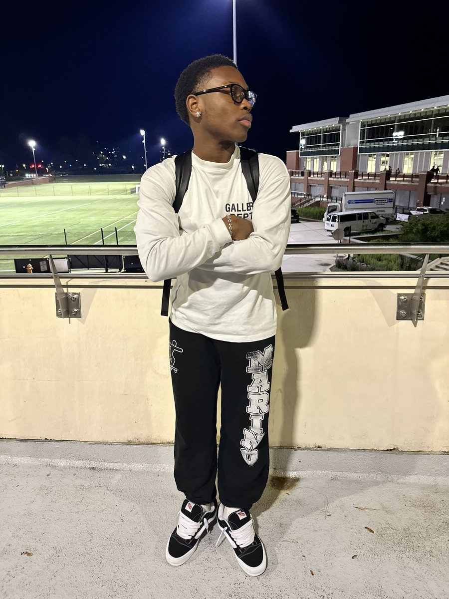 realskinoo's tweet photo. feel like top 2 in this shit, i ain’t runner up https://t.co/4tKslQcPuc