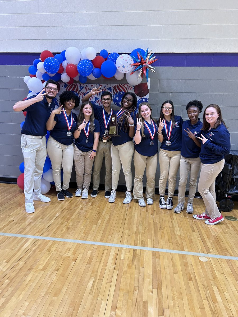 #BACK2BACK STATE CHAMPIONS 🏆 These amazing students competed hard today in the @TSATA_Official State competition vs. 17 other teams from all over. Athletic training skills and knowledge quiz bowl questions all stood between these kids and their WIN. Congratulations #FAMILY