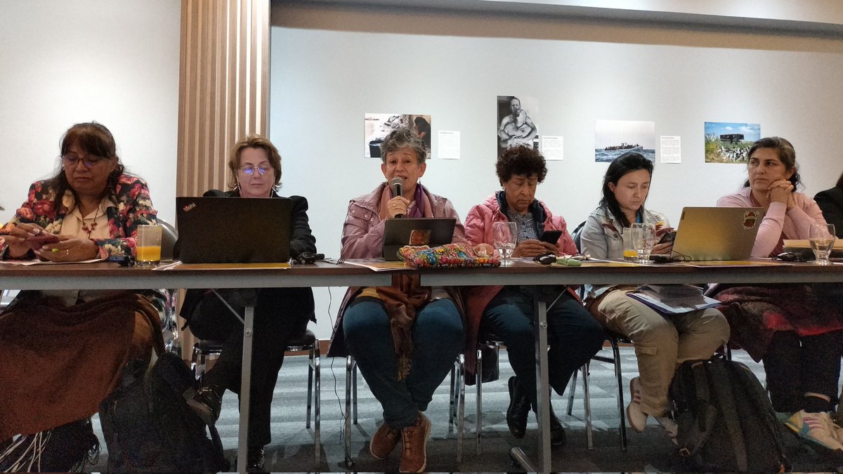 <a href="/FokusenColombia/">FokusEnLatinoamérica</a> <a href="/NoruegaenCOL/">Noruega en Colombia</a> La revisión del modelo económico es urgente. Afectaciones en todas las dimensiones de la vida de las mujeres. Comunidades divididas por las industrias extractivas. Es urgente articular nuestras perspectivas sobre qué significa realmente una transición económica. <a href="/codacop/">CODACOP</a>