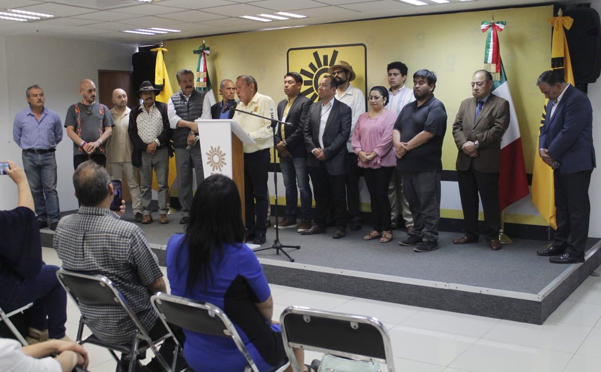 Celebramos la sumatoria de más de cien agrupaciones sociales que caminarán con nuestro partido para que en esta contienda electoral nos fortalezcamos y tengamos mayores posibilidades de incidir en la vida del país. 

Reconozco y saludo la decisión de todos los liderazgos