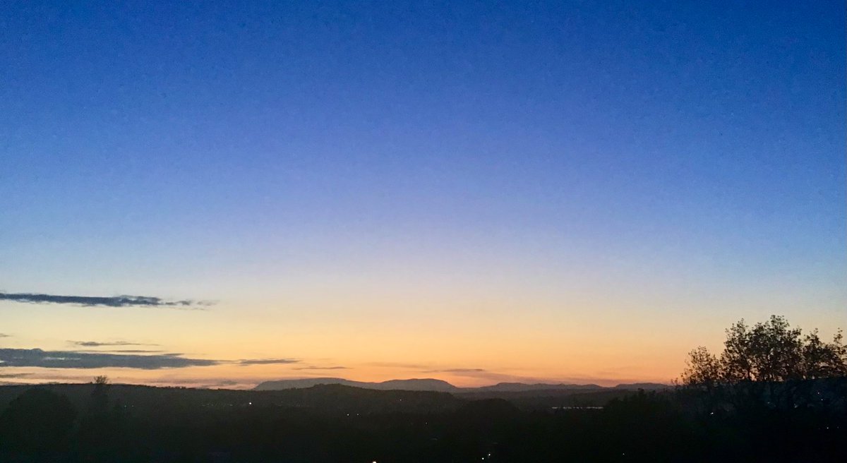 Monday is almost over - Goodnight Everyone! 💤 Late night birds still noisily chirping and a lovely clear sky and it’s now 22:25hrs… Inverness and the long warm hours of brightness 😍 #ThePhotoHour #LoveUkWeather #MetOffice #LongHoursOfDaylight #MyView