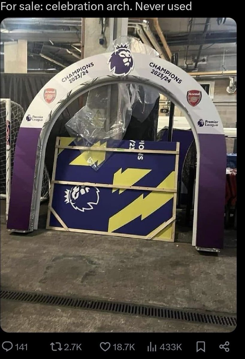 alboc23's tweet photo. @GunnerJeff19 @GlenCam81 @raykearns @fabulousfarrell Glen at least they are giving people business for nothing i suppose. Kinda like a charity. Bit like giving Arteta a salary. Give them some respect 😂😂😂 laughing stock https://t.co/KG34lqPBZk