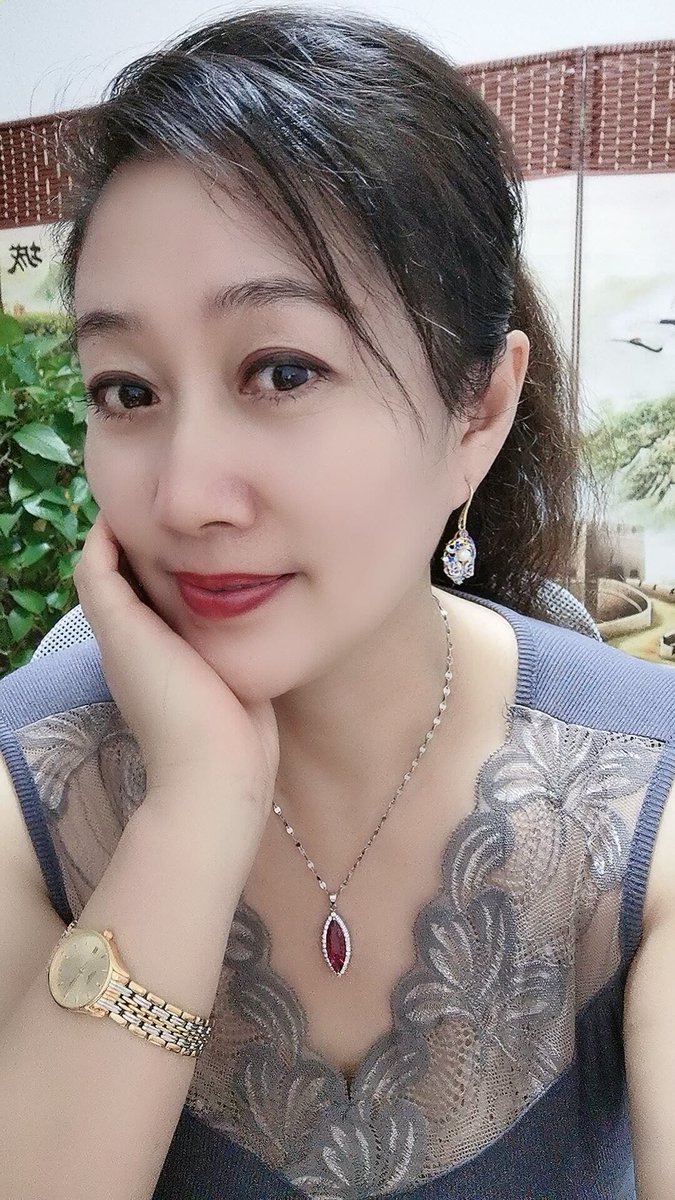 吉林42岁的艳子阿姨好有气质 https://t.co/LqIOOJCp7M