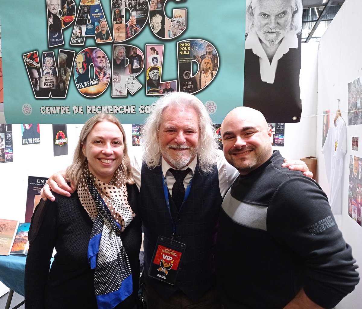 TGCGeek's tweet photo. Superbe journée ce samedi au BGF. Excellentes conférences dont celle de Vincent Grass, @PADG_officiel et Mimifé, voix exceptionnelles du doublage français, ou celle de Frédérick Raynal qui a créé de nombreux jeux de mon enfance, et belle rencontre du @LeTropeur , dont je suis fan https://t.co/IExqOWOqSD